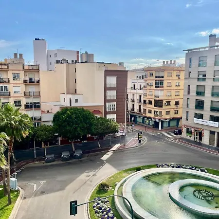 Completo Con Preciosas Vistas A La Rambla Appartement *