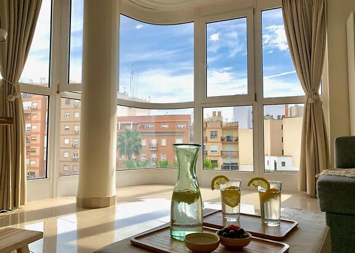 Completo Con Preciosas Vistas A La Rambla Appartement Almería