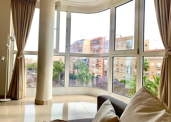 Completo Con Preciosas Vistas A La Rambla Appartement *